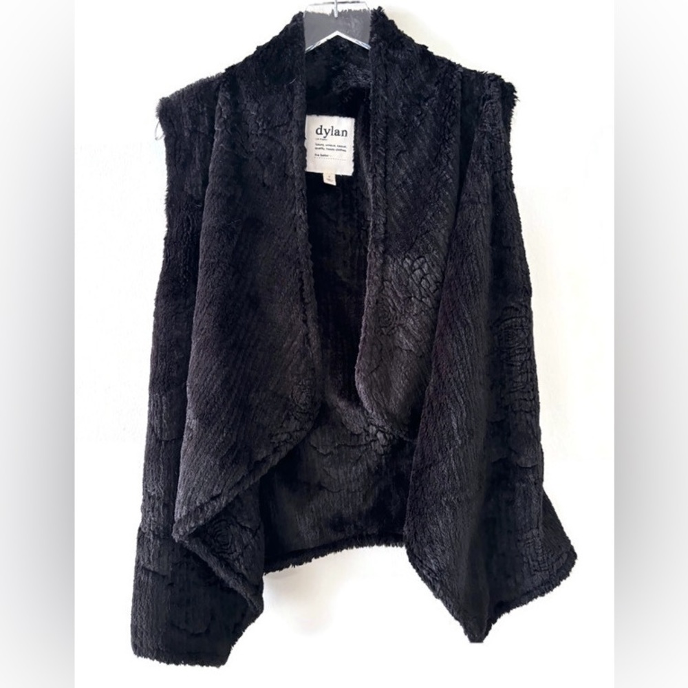 Dylan Black Cozy Vest Size Small